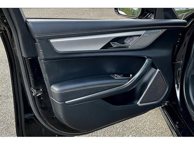 2022 Jaguar XF R-Dynamic SE