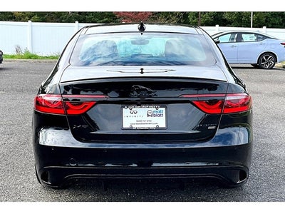 2022 Jaguar XF R-Dynamic SE