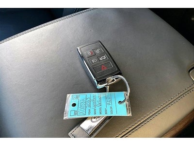 2023 Land Rover Defender X-Dynamic SE