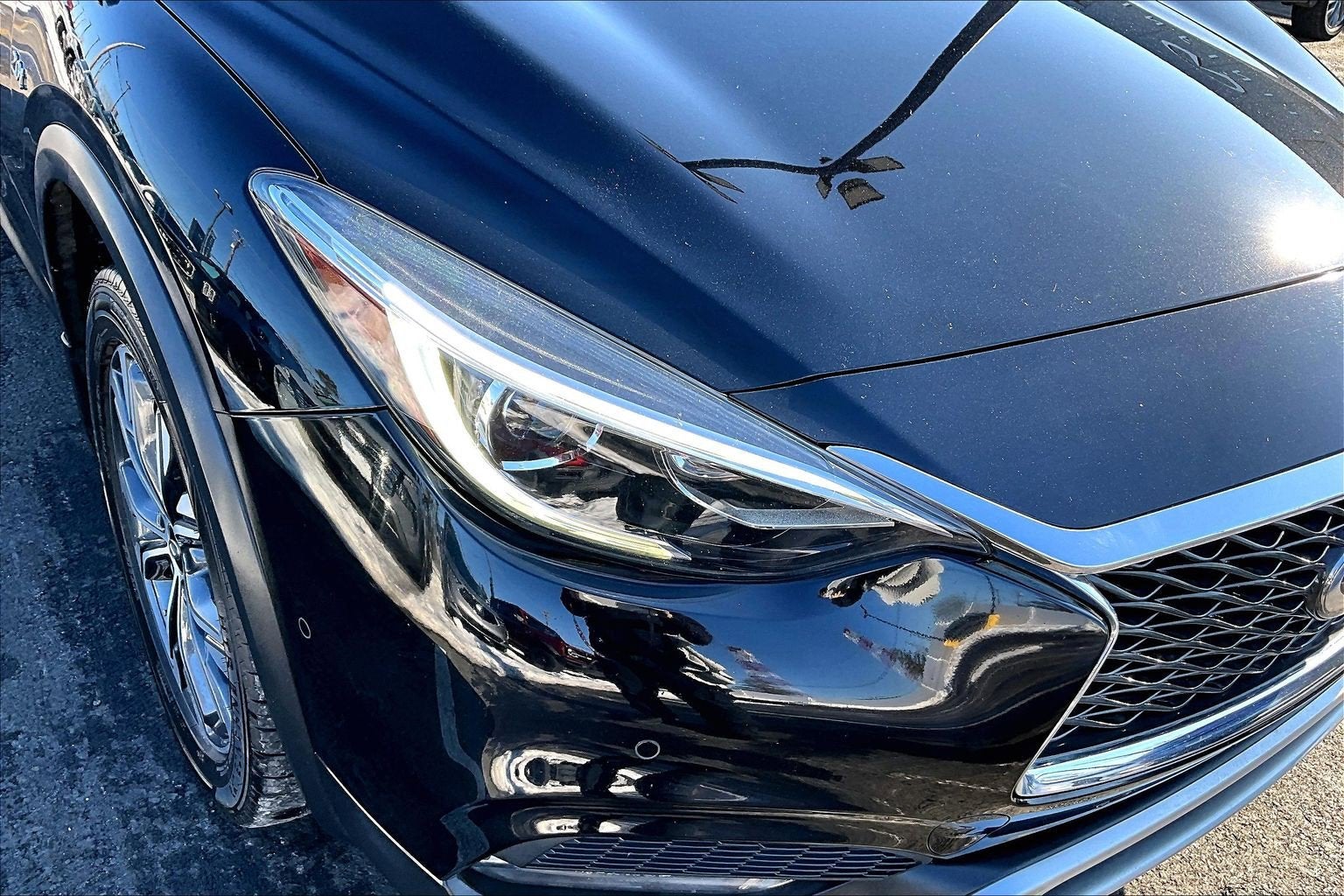 2018 INFINITI QX30 ESSENTIAL