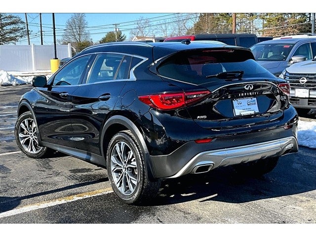 2018 INFINITI QX30 ESSENTIAL