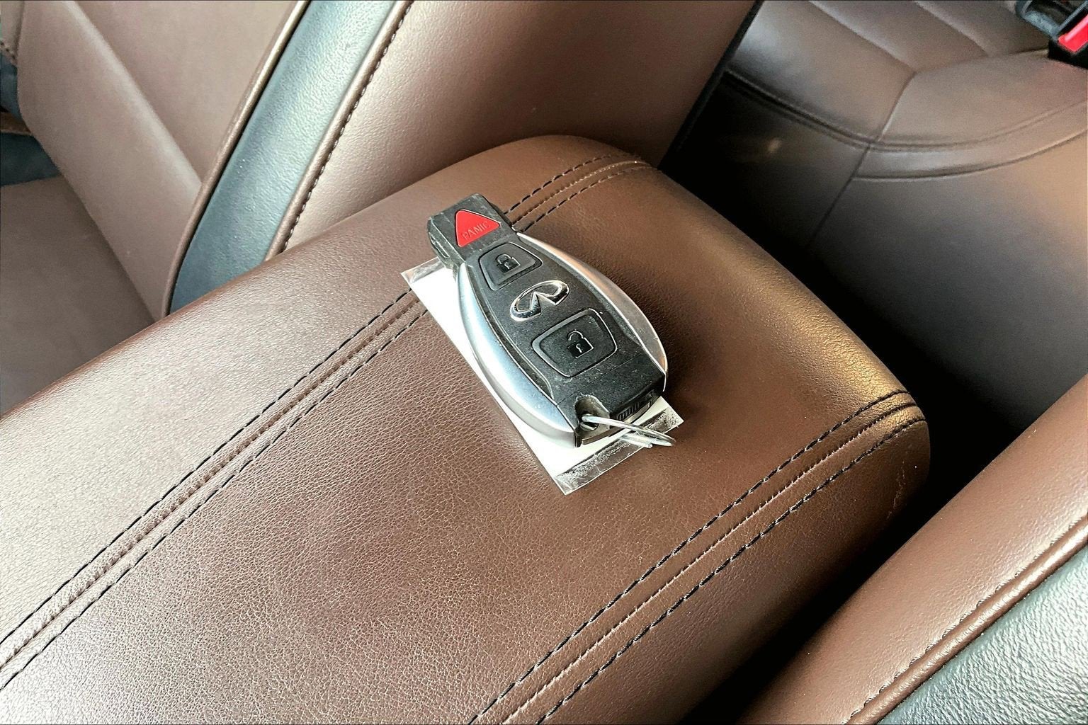 2017 INFINITI QX30 Premium AWD