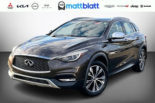 2017 INFINITI QX30 Premium AWD