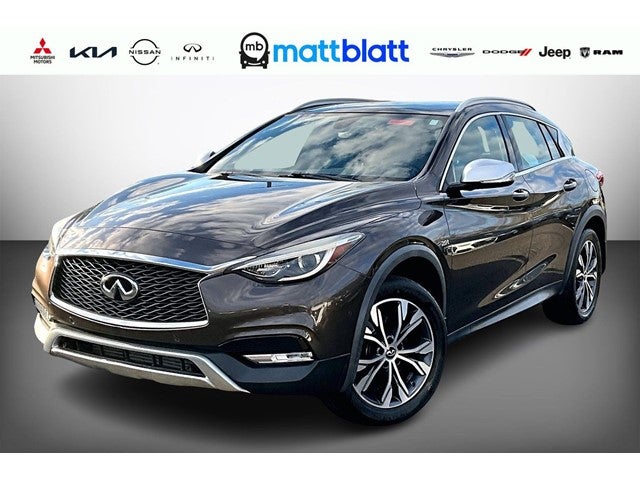 2017 INFINITI QX30 Premium AWD