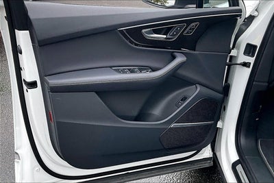 2025 Audi Q7 Premium Plus