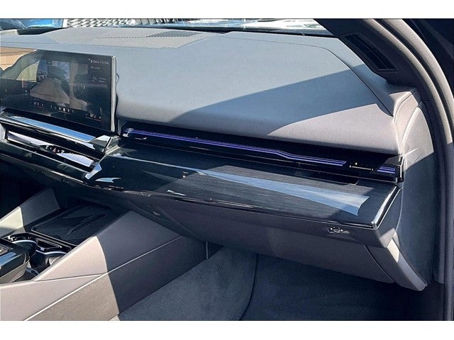 2026 BMW 5 Series 530i xDrive