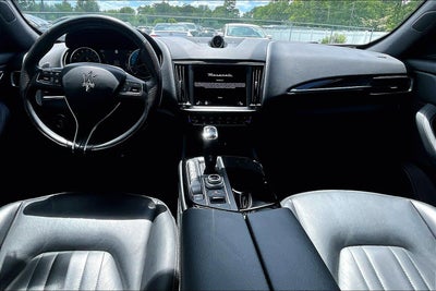 2023 Maserati Levante Modena