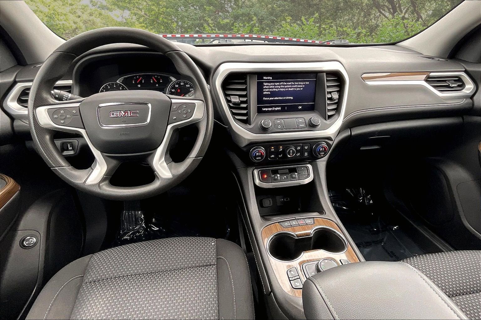 2023 GMC Acadia SLE