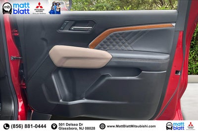 2024 GMC Canyon 4WD Denali