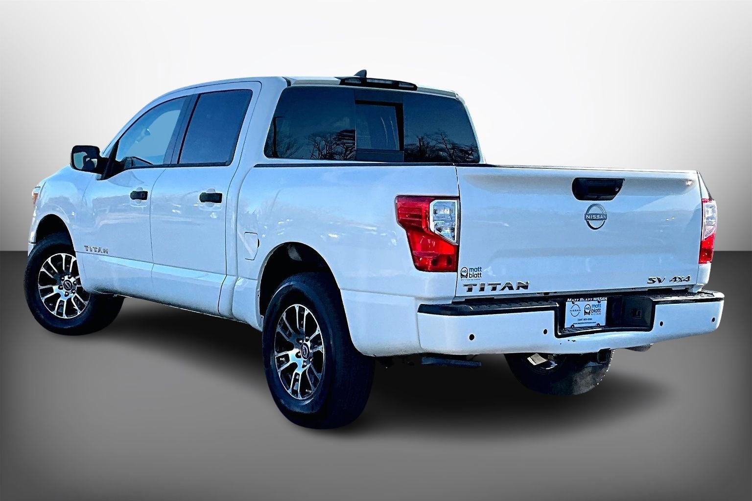2024 Nissan Titan SV