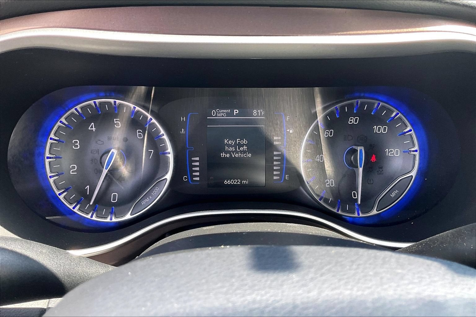 2023 Chrysler Voyager LX