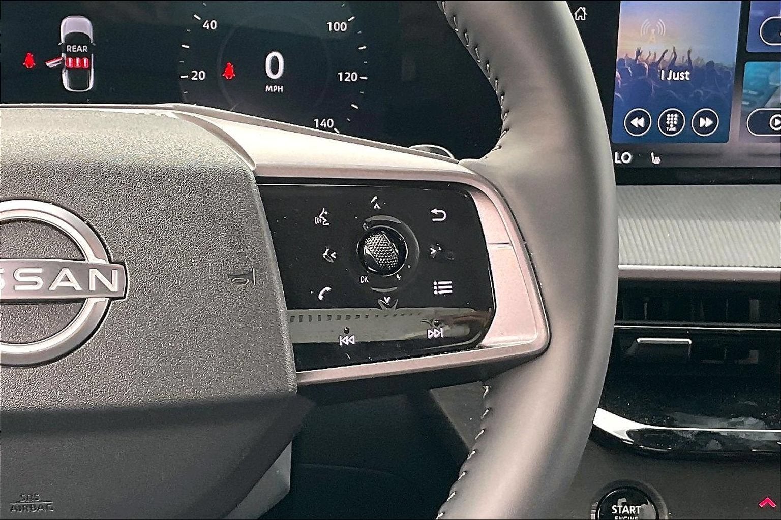 2025 Nissan Murano SV