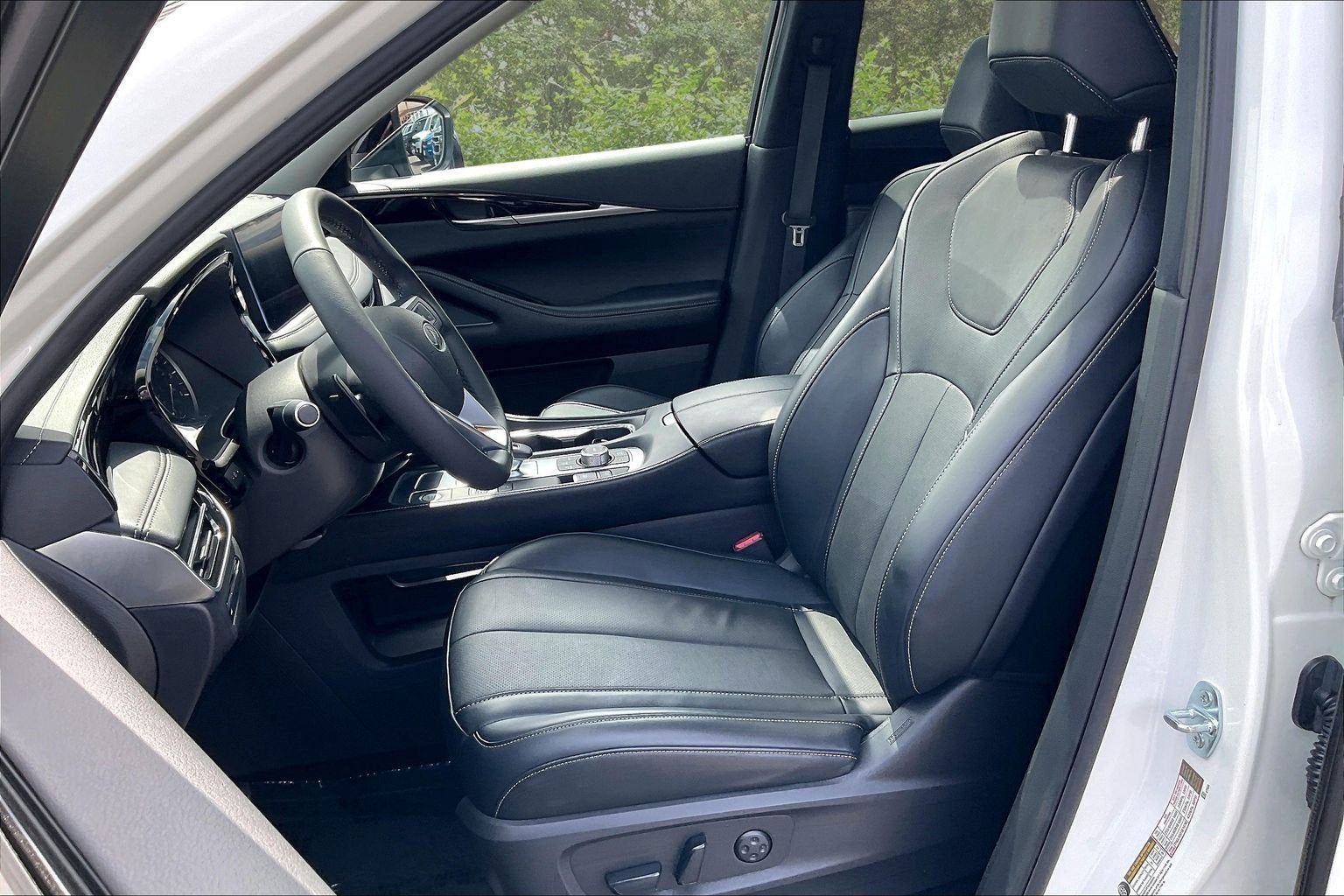 2023 INFINITI QX60 PURE