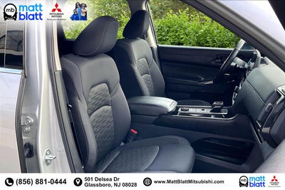 2025 Nissan Pathfinder SV