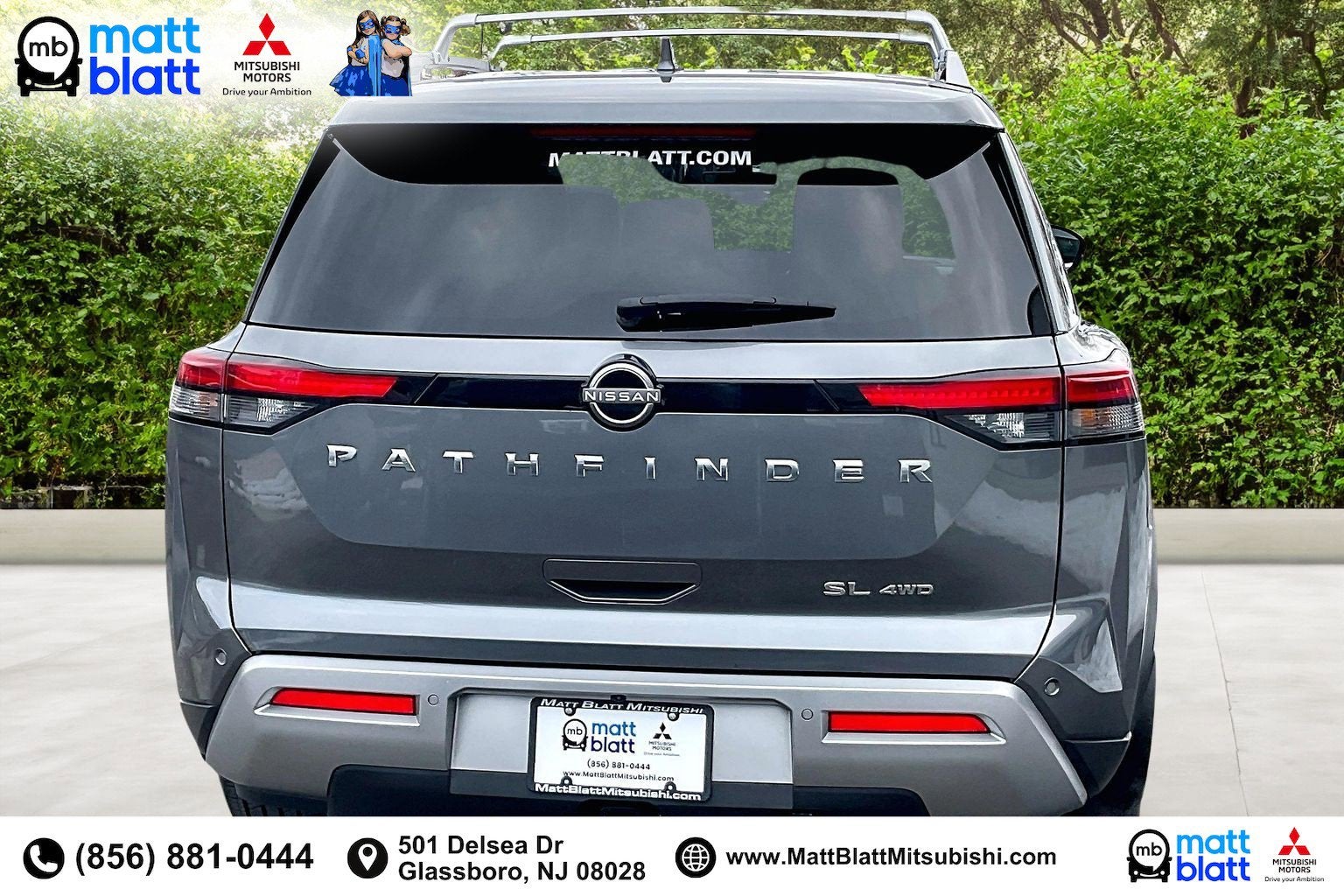 2023 Nissan Pathfinder SL