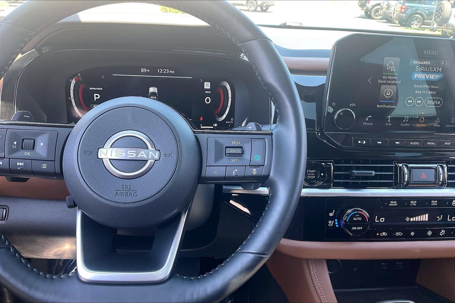 2025 Nissan Pathfinder Platinum