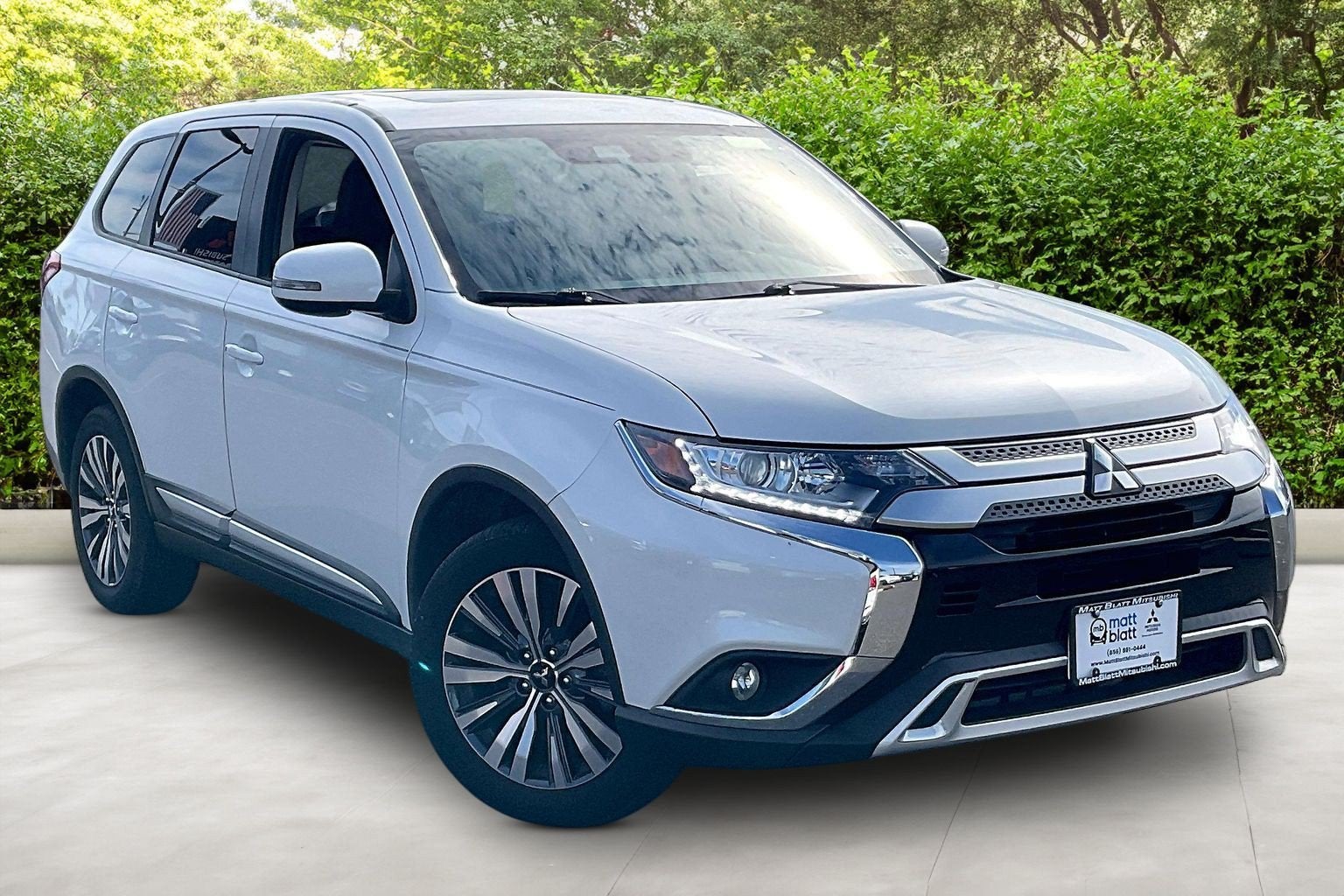 2020 Mitsubishi Outlander SE