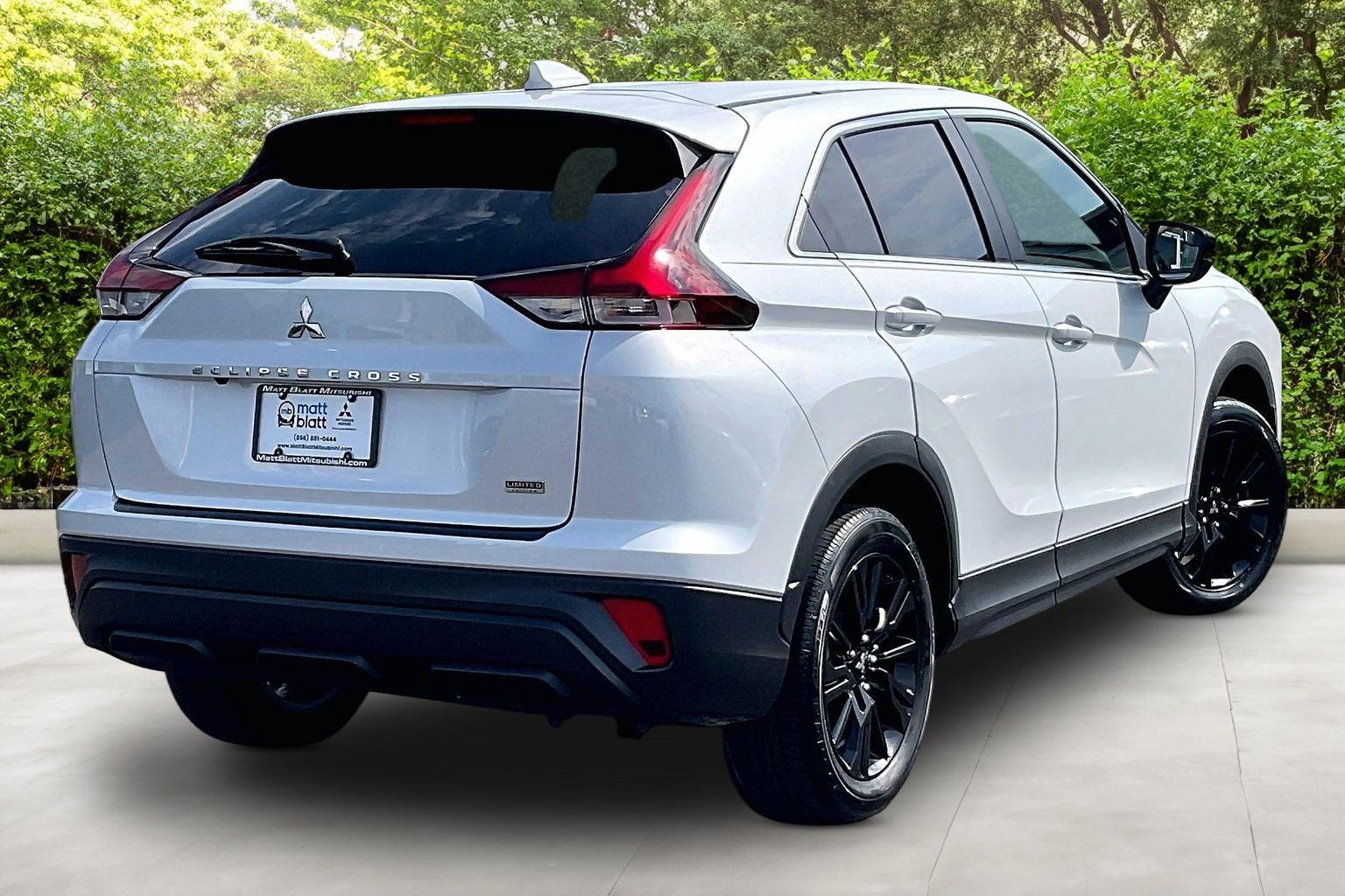 2023 Mitsubishi Eclipse Cross LE
