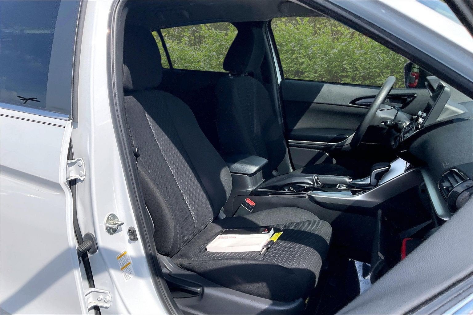 2023 Mitsubishi Eclipse Cross LE