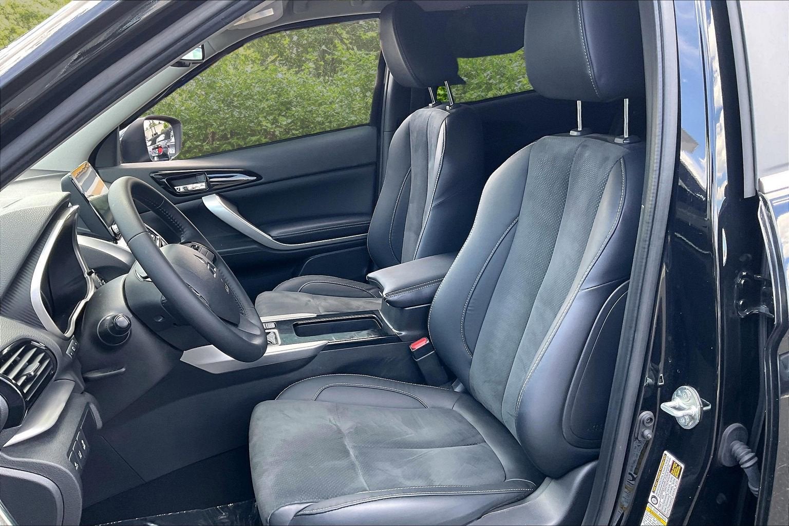2023 Mitsubishi Eclipse Cross SE