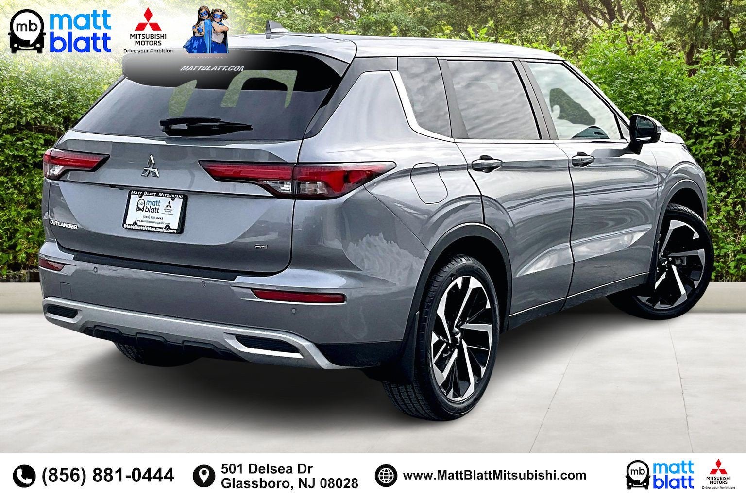 2023 Mitsubishi Outlander SE