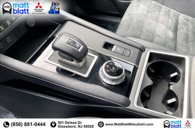 2023 Mitsubishi Outlander SE