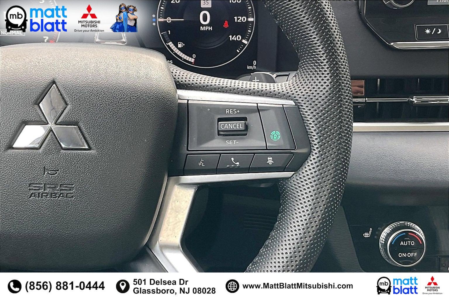 2023 Mitsubishi Outlander SE