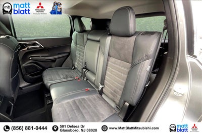 2023 Mitsubishi Outlander SE