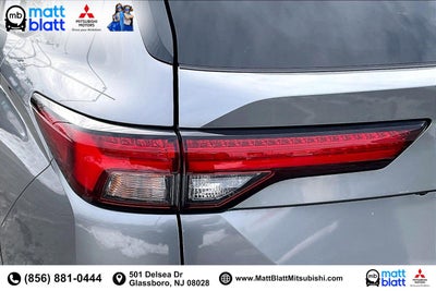 2023 Mitsubishi Outlander SE