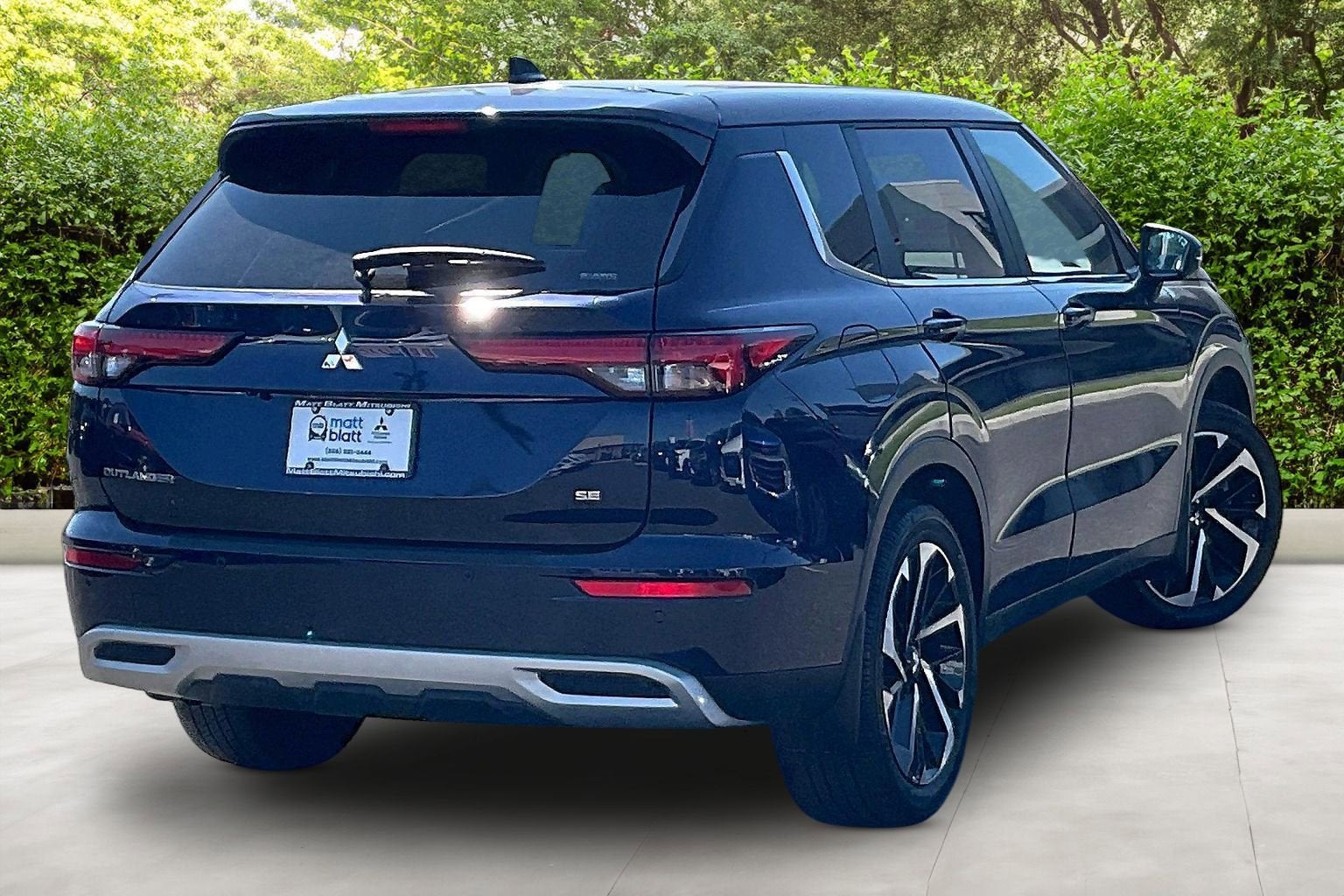 2024 Mitsubishi Outlander SE