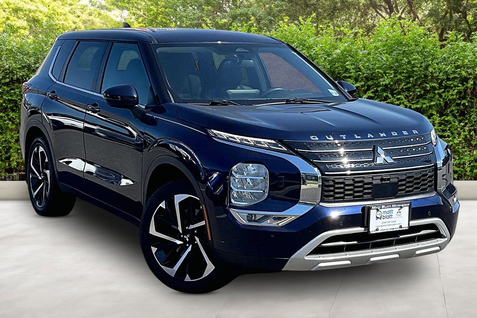 2024 Mitsubishi Outlander SE