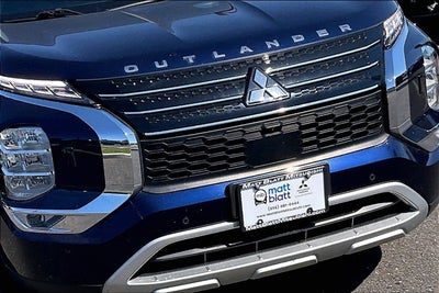 2024 Mitsubishi Outlander SE
