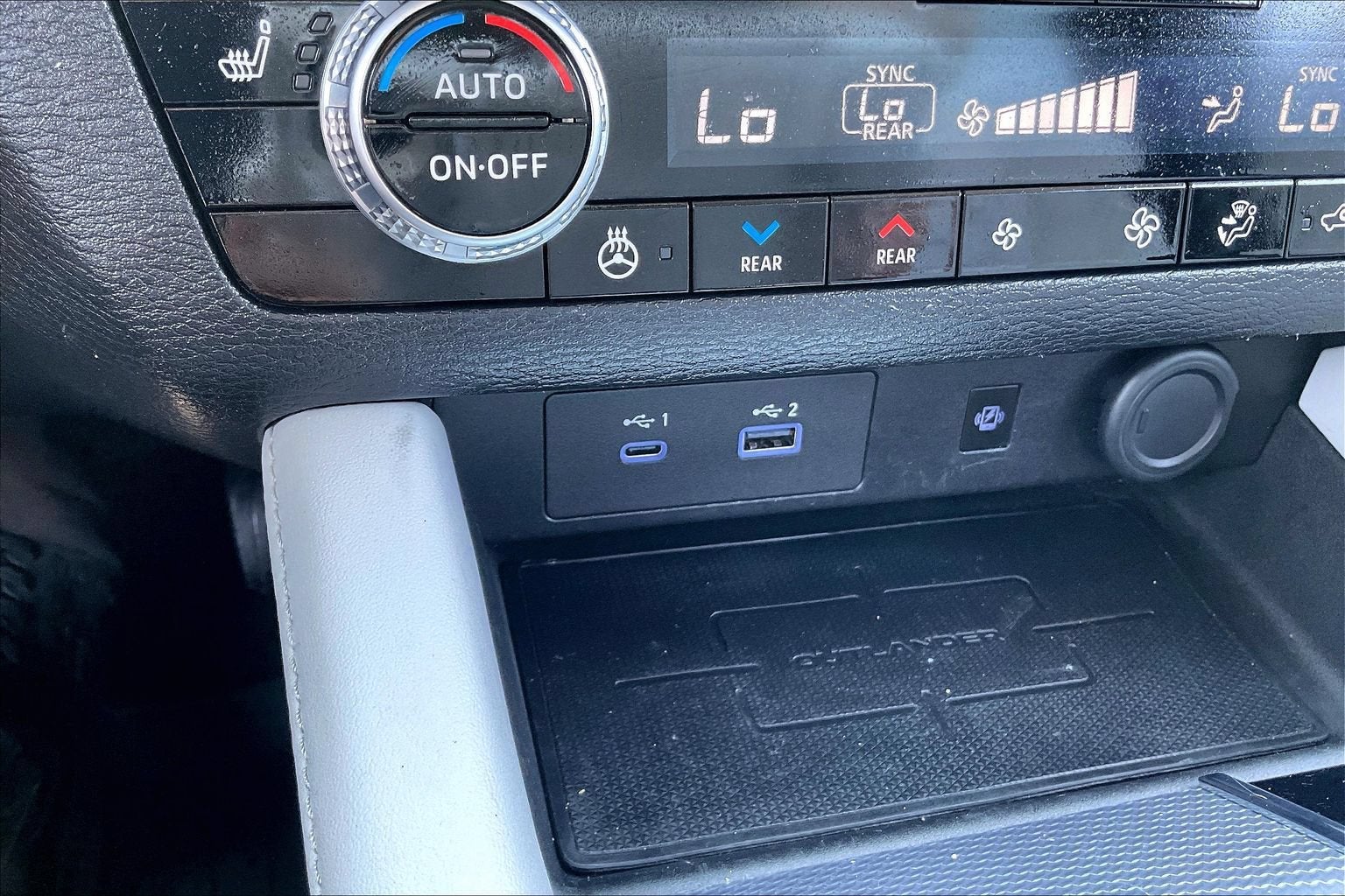 2024 Mitsubishi Outlander SEL