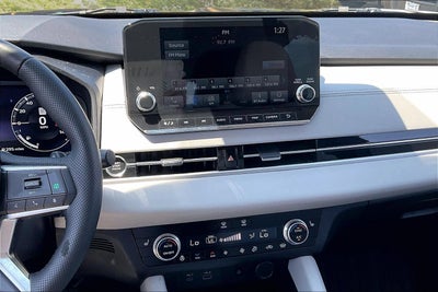 2024 Mitsubishi Outlander SEL