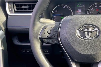 2022 Toyota RAV4 Hybrid SE