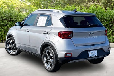 2022 Hyundai Venue SEL