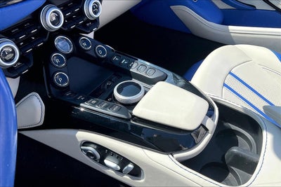 2022 Aston Martin Vantage Base