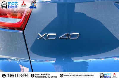 2025 Volvo XC40 Core Bright Theme