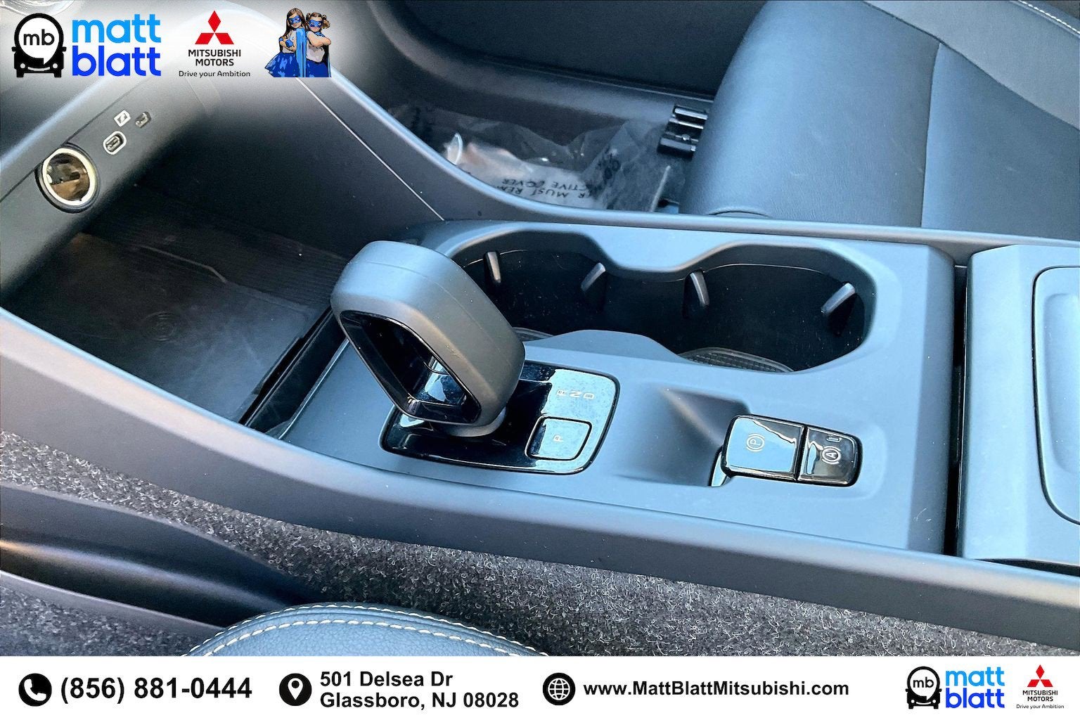 2025 Volvo XC40 Core Bright Theme