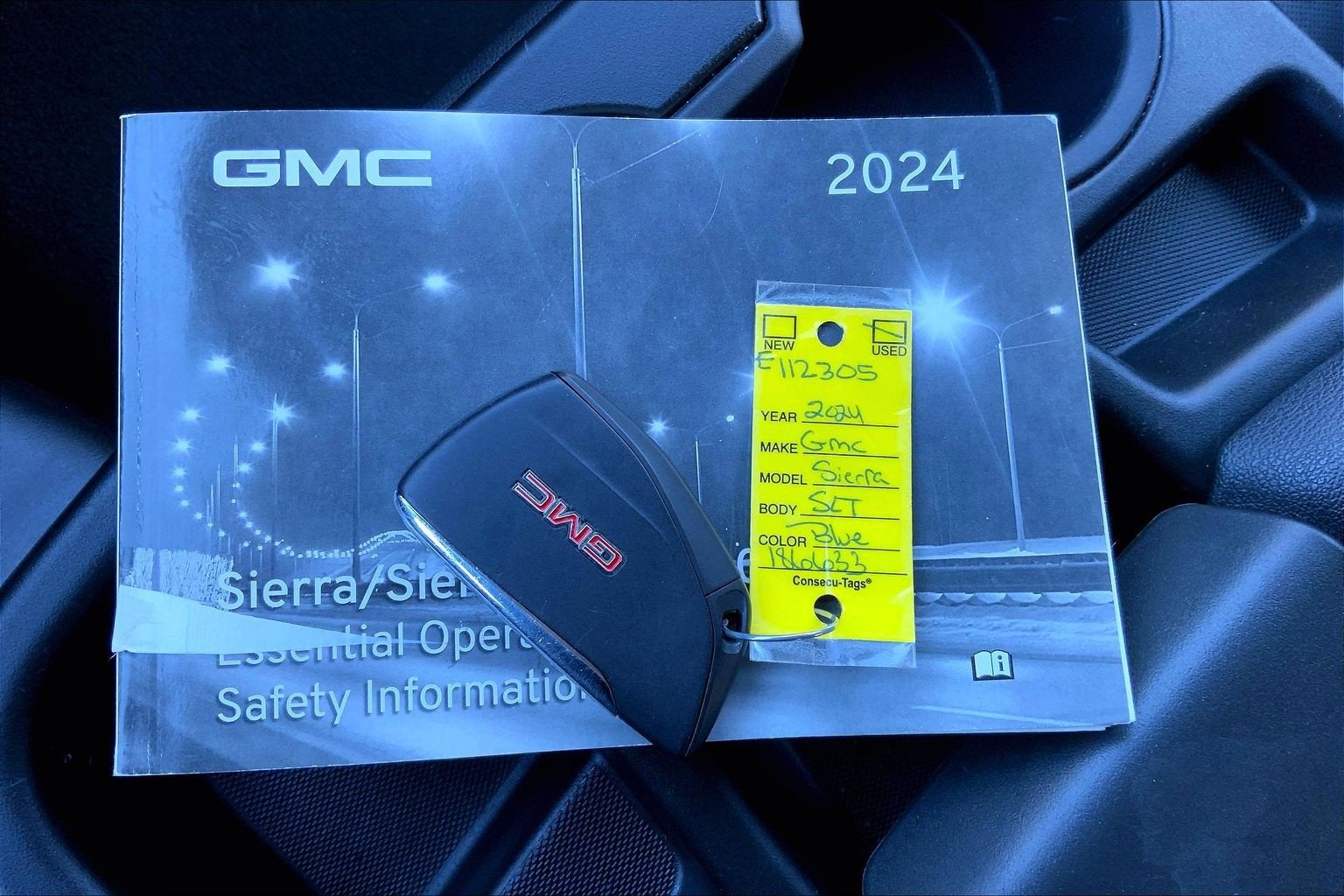 2024 GMC Sierra 1500 SLT