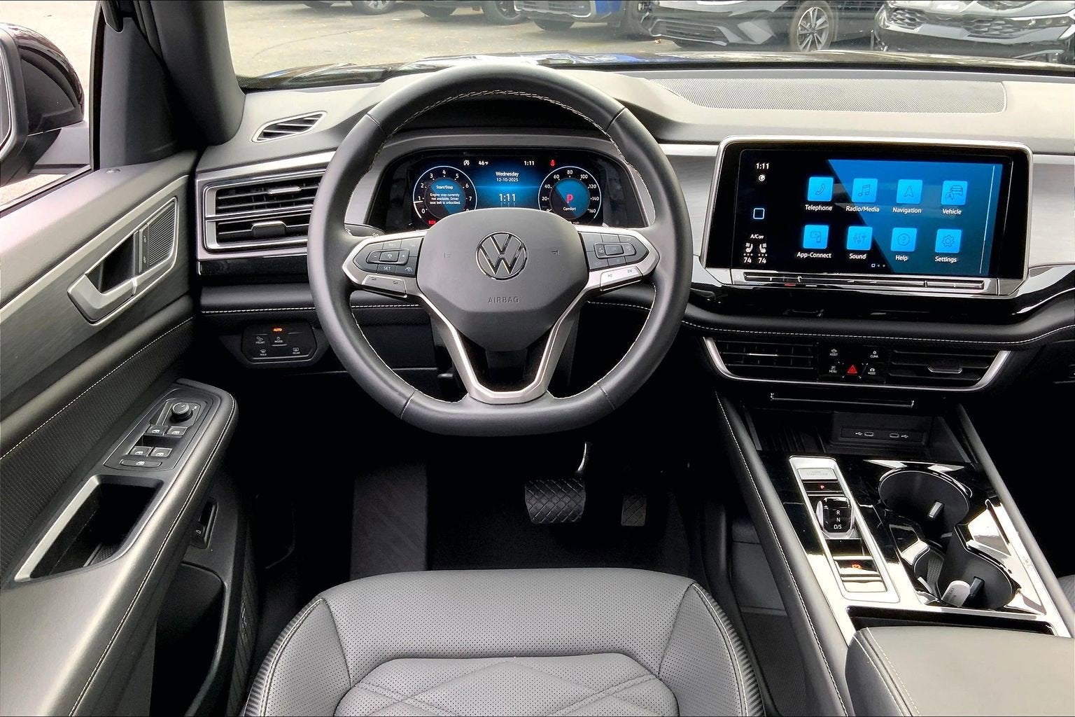 2025 Volkswagen Atlas Cross Sport 2.0T SE w/Technology