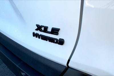 2022 Toyota RAV4 Hybrid XLE