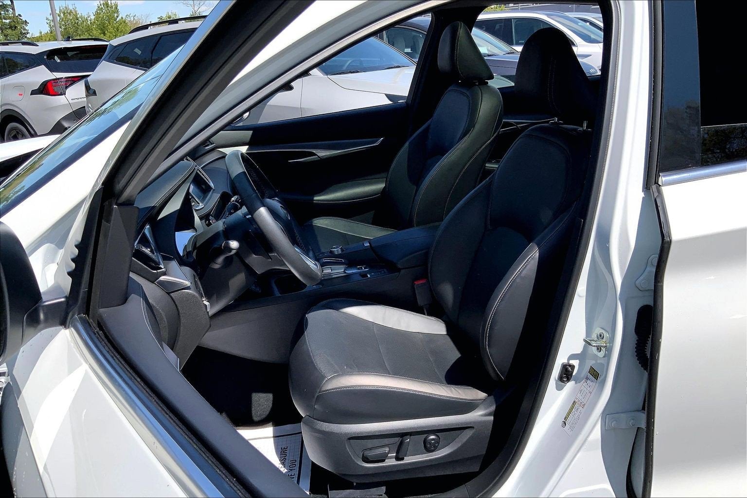 2023 INFINITI QX50 LUXE
