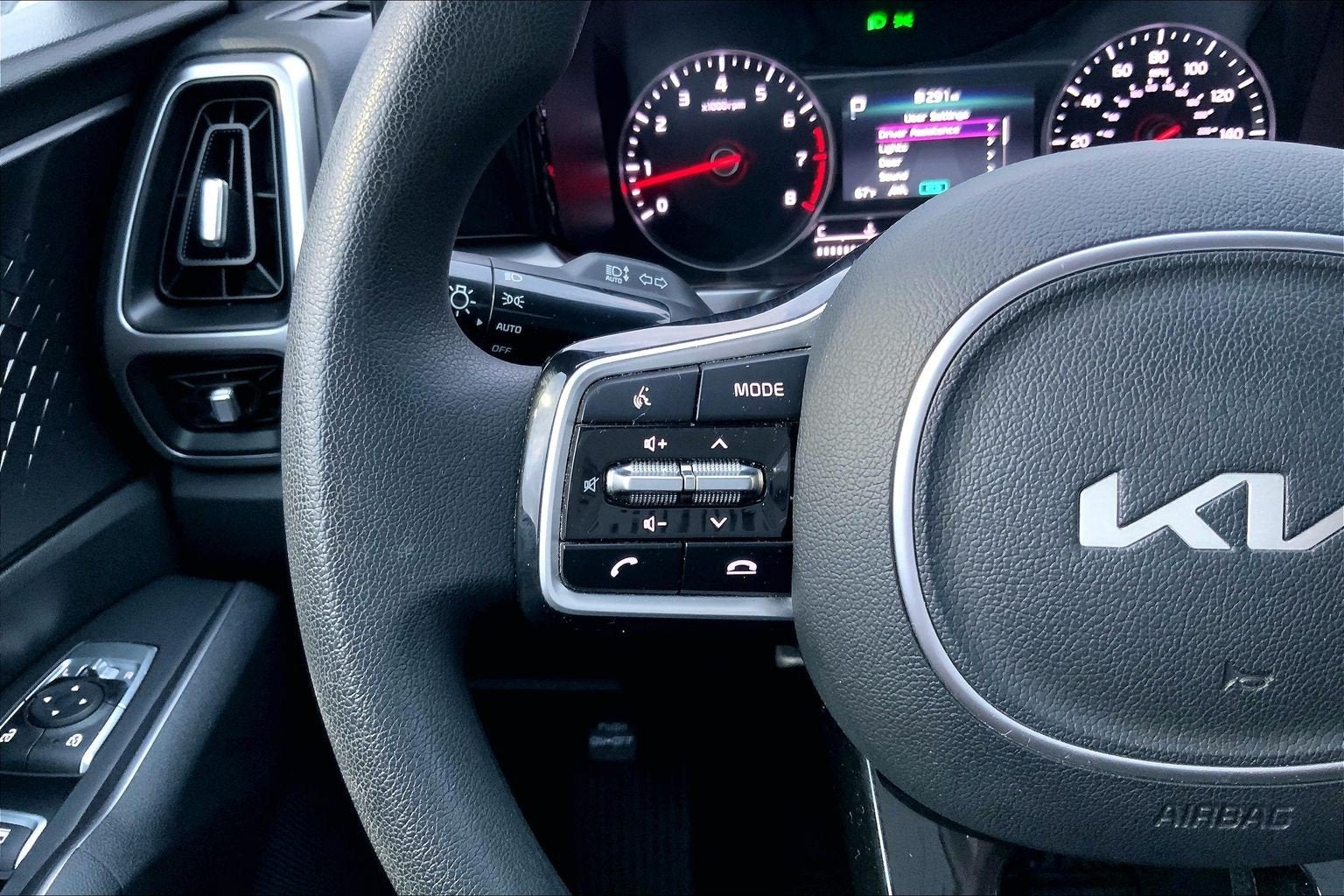 2023 Kia Sorento LX