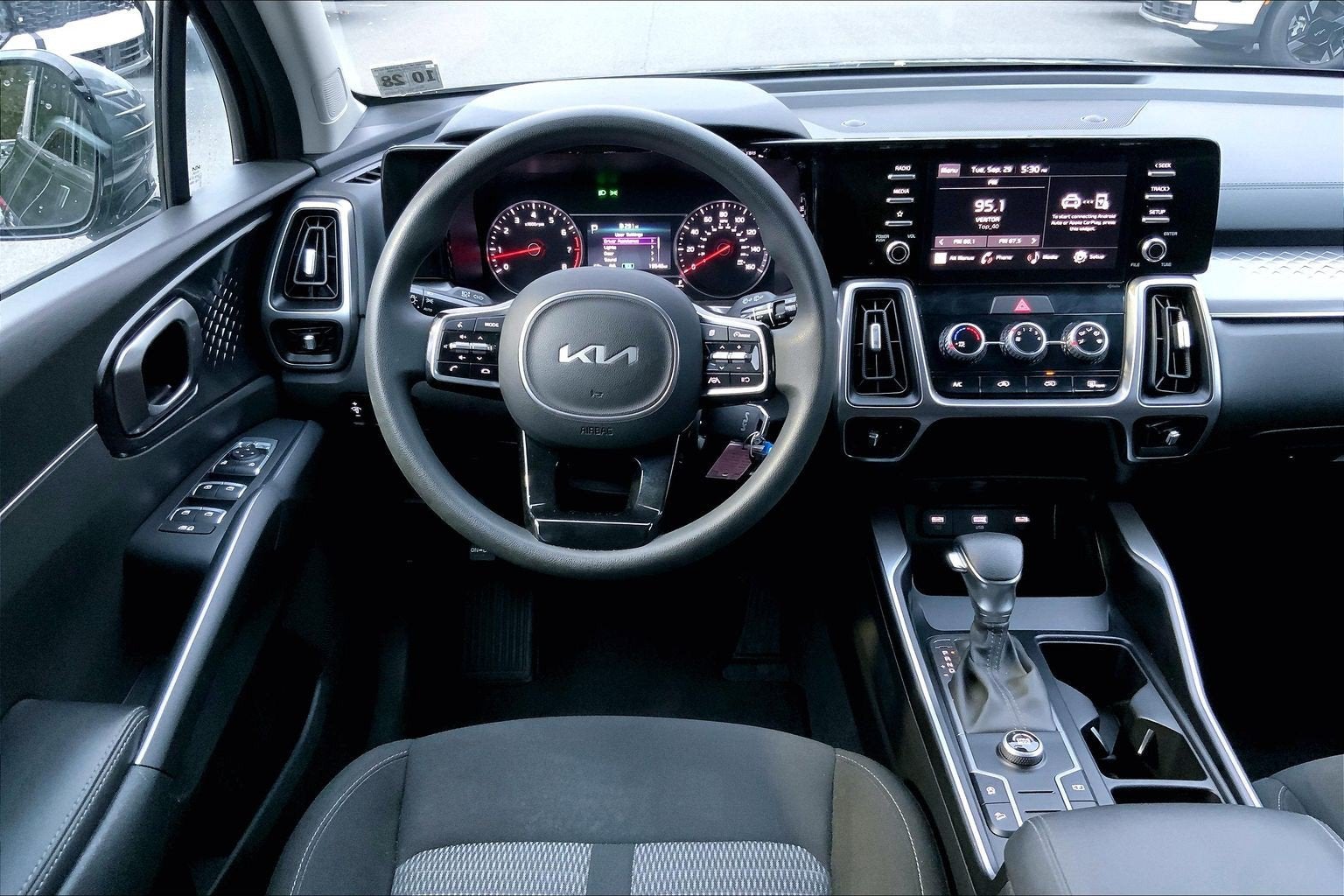 2023 Kia Sorento LX