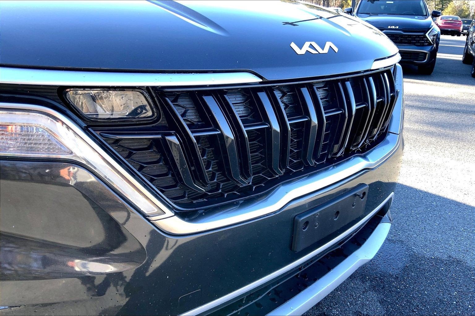 2024 Kia Carnival LX