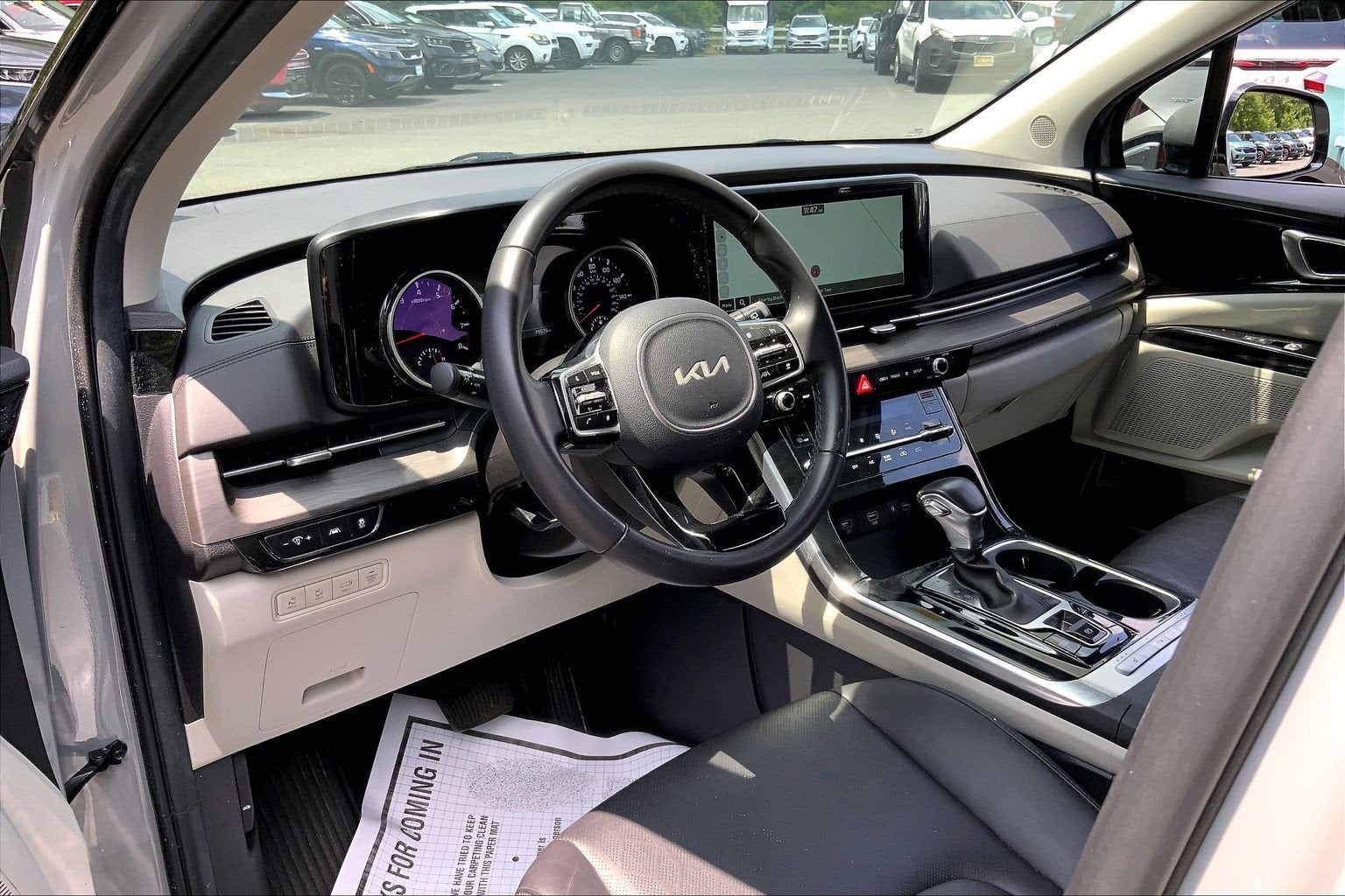 2024 Kia Carnival EX