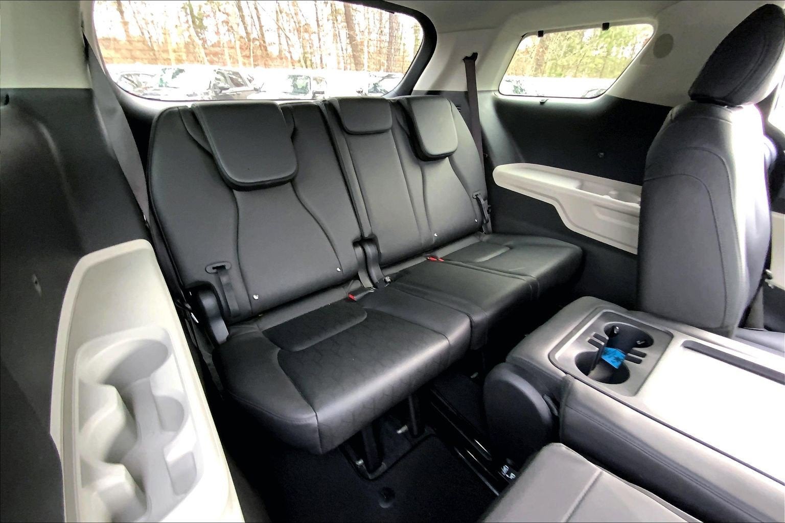 2023 Kia Carnival EX