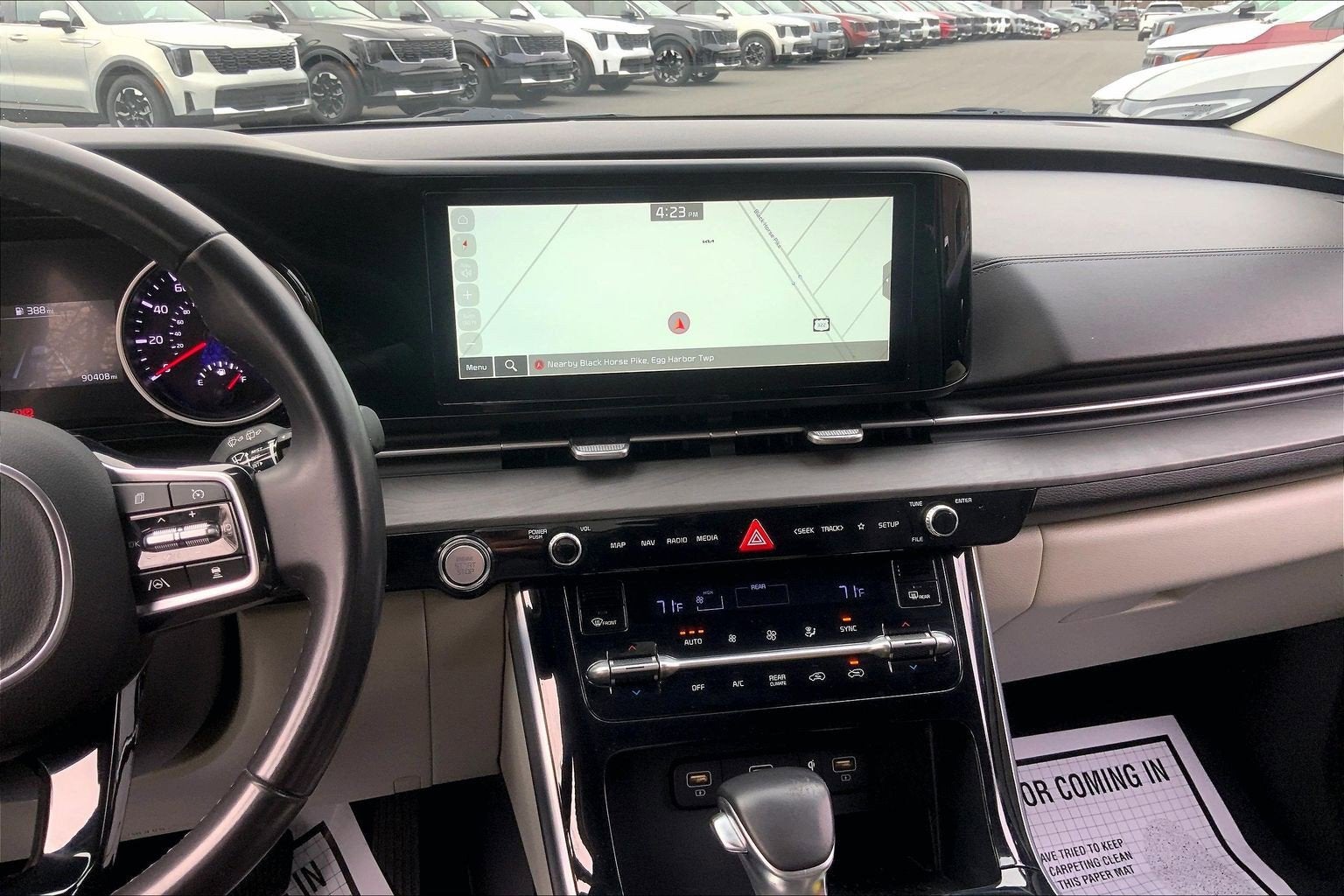 2023 Kia Carnival EX