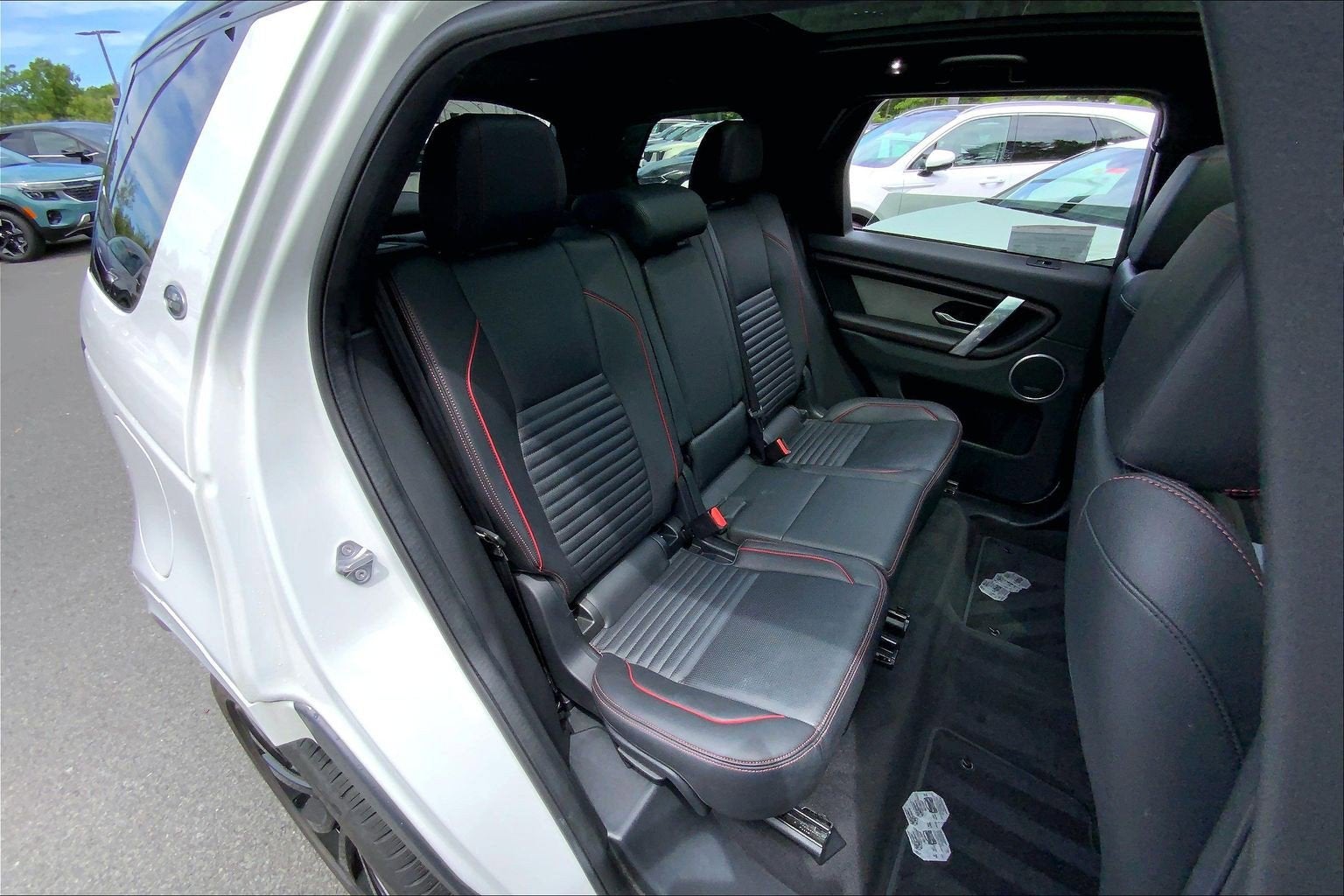 2023 Land Rover Discovery Sport SE R-Dynamic
